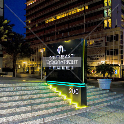 Southeast Financial Center by Jorge Molina