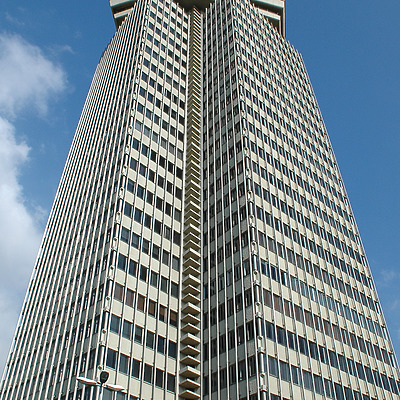 Edificio Colón by John Bek