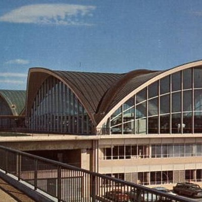 Saint Louis Lambert International Airport Terminal 1 by Art Grossmann Photo