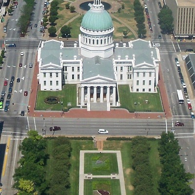 Old Courthouse by Ryan Hildebrand