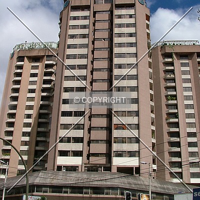 Torres Almagro Torre B by Rodrigo Salas