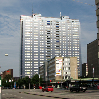 Kronprinsen by Kjetil Balog