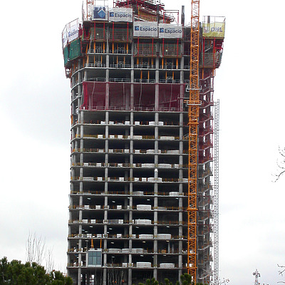 Torre Espacio by Cesar Serrano