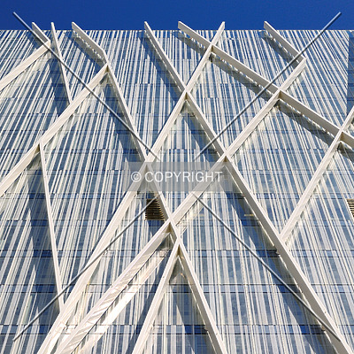 Torre Diagonal Zero Zero by David Guija