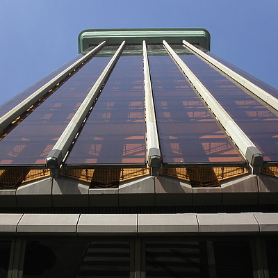 Torre Colón by Cesar Serrano