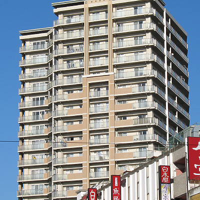 Renai Lyra Tower Funabashi by Kevin Hemphill