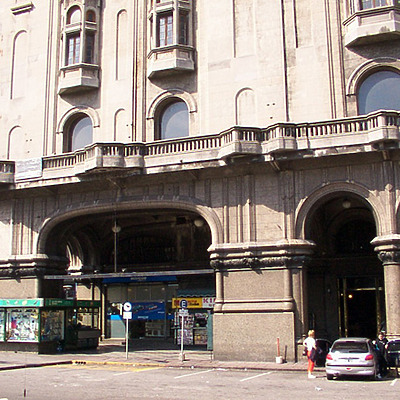 Palacio Salvo by Daniel Kieckhefer