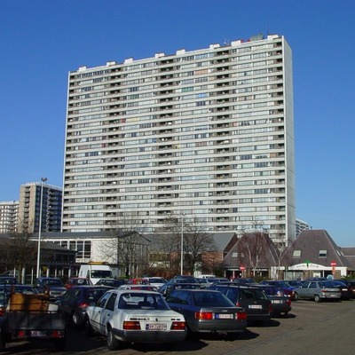 Ernest Claesstraat 10-16 by Michiel van Dijk