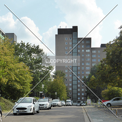 Rousseaustraße 6-12 by Nephilim