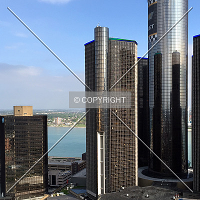 Renaissance Center 200 Tower by Nate Lindsey