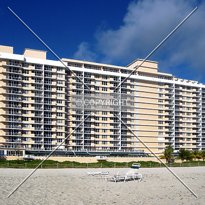 The Pavilion Condominiums by Jorge Molina