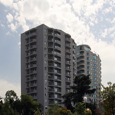 6 Rruga Donika Kastrioti by Kjetil Balog