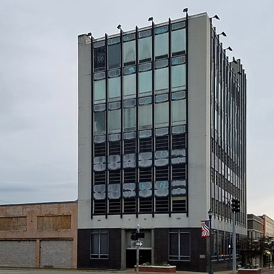 Bank of America Building by Ryan Hildebrand