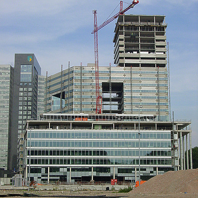 Ito-Toren by Michiel van Dijk