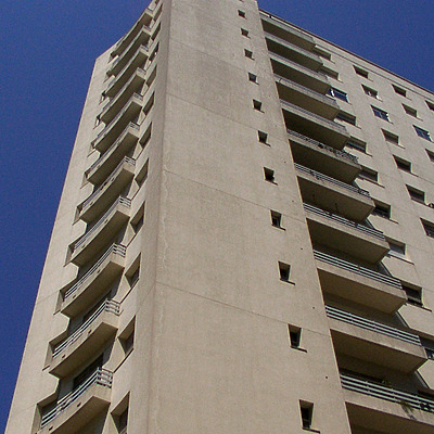 Edificio 14 de Mayo by Daniel Kieckhefer