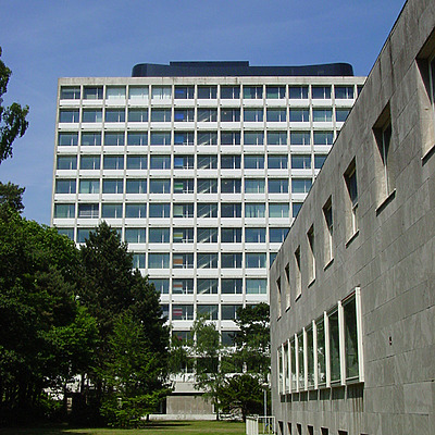 Universiteit van Tilburg Gebouw B by Michiel van Dijk