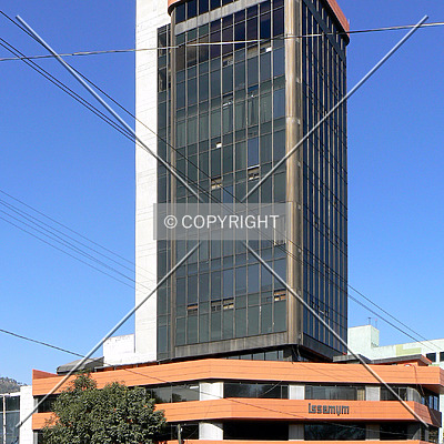 Edificio ISSEMYM by Luis Ibáñez