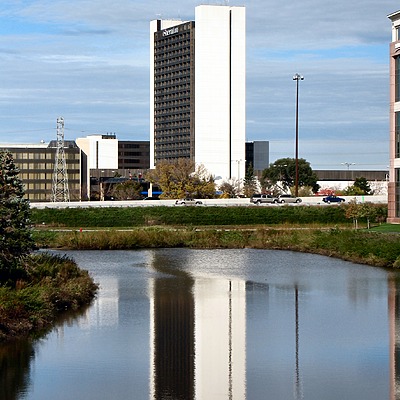 DoubleTree Bloomington Minneapolis South Tower by James Peacock