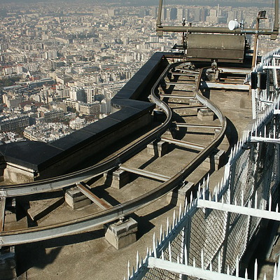 Tour Montparnasse by Daniel Kieckhefer