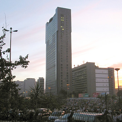 Rio Metropolitan by Virgilio Grimaldi