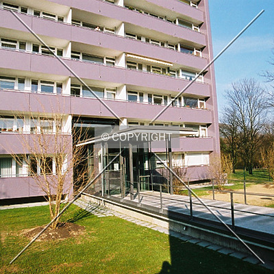 Hindemithstraße 39 by Nephilim