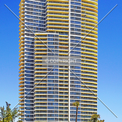 Continuum on South Beach, South Tower by Jorge Molina