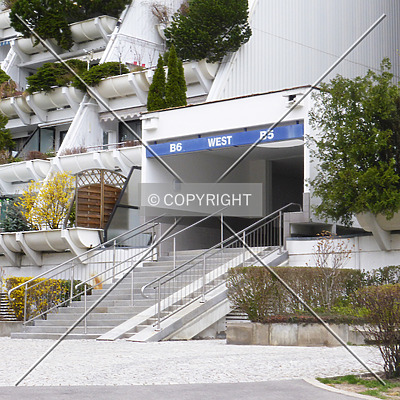 Wohnpark Alterlaa - Block B3-B8 by Nephilim