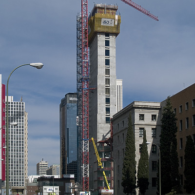 Nuevo Edificio Windsor by Cesar Serrano