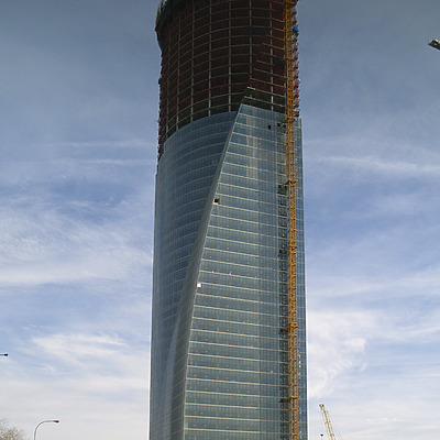 Torre Espacio by Cesar Serrano