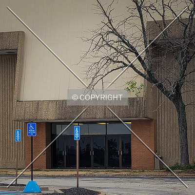 Chesterfield Mall by Ryan Hildebrand