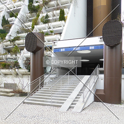 Wohnpark Alterlaa - Block B3-B8 by Nephilim