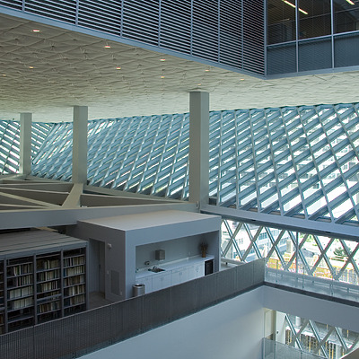Seattle Central Library by Pavel Toczynski