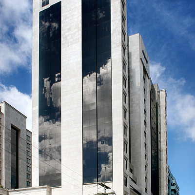 Torre Citibank by Jim Schwartz