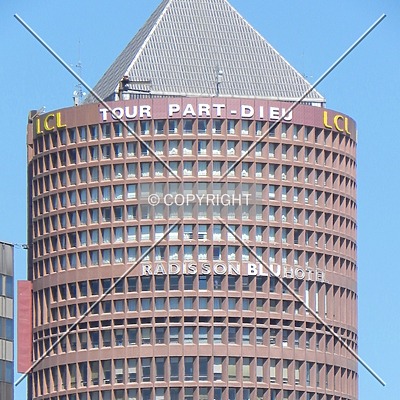 Tour Part-Dieu by Florian Barbier