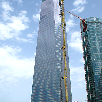 Torre de Cristal by John Bek