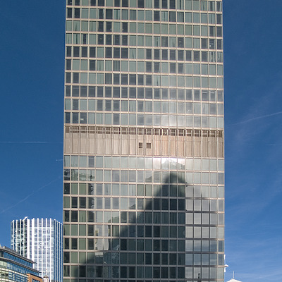 Aviva Tower by Cesar Serrano