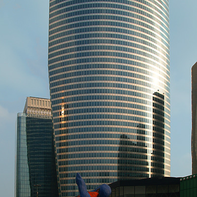 Tour EDF by Cesar Serrano