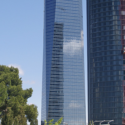 Torre de Cristal by Cesar Serrano