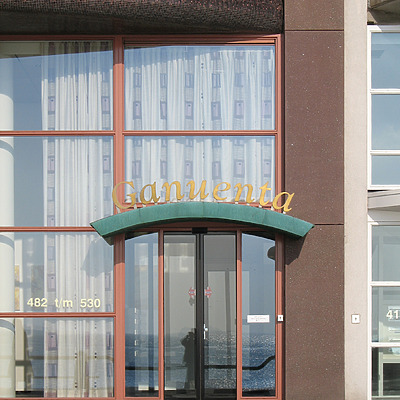Résidence Ganuenta by Michiel van Dijk