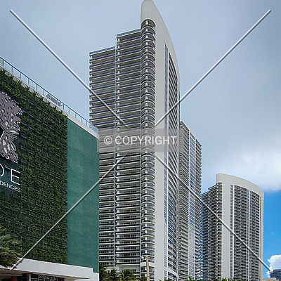 The Beach Club Tower 3 by Ryan Hildebrand