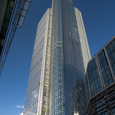 Heron Tower by Cesar Serrano