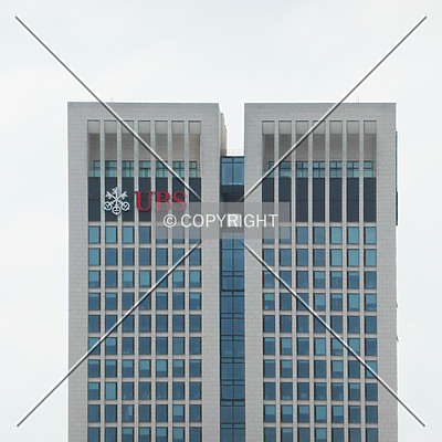 OpernTurm by Nephilim