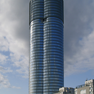 Millennium Tower by Cesar Serrano