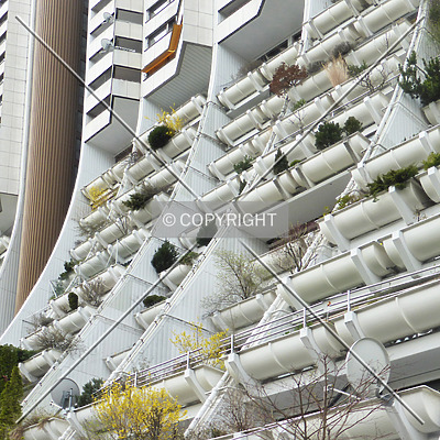 Wohnpark Alterlaa - Block B3-B8 by Nephilim