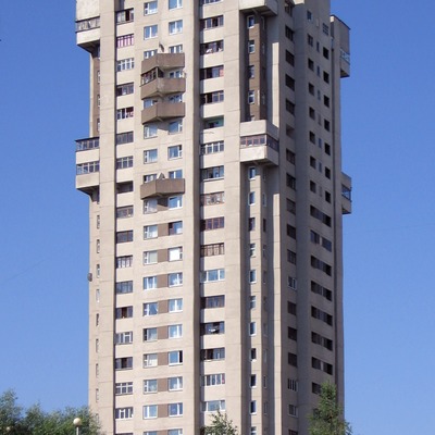 Ulitsa Lesi Ukrainki 6-2 by Alexei Bobko