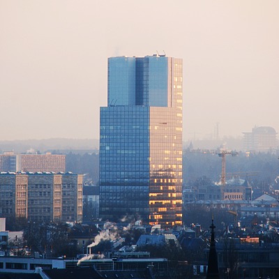 Hochhaus am Park by Huopa