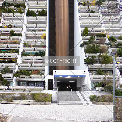Wohnpark Alterlaa - Block A1-A4 by Nephilim