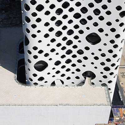 O-14 by Nareg Karamanoukian