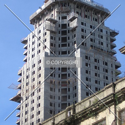 Torre Renoir 1 by Maximiliano Buono