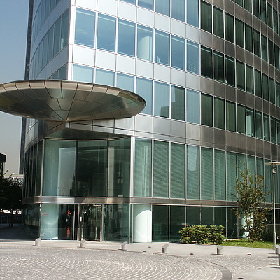 Tour EDF by Daniel Kieckhefer